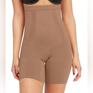 Spanx High-Waisted Mid-Thigh Short Size XL